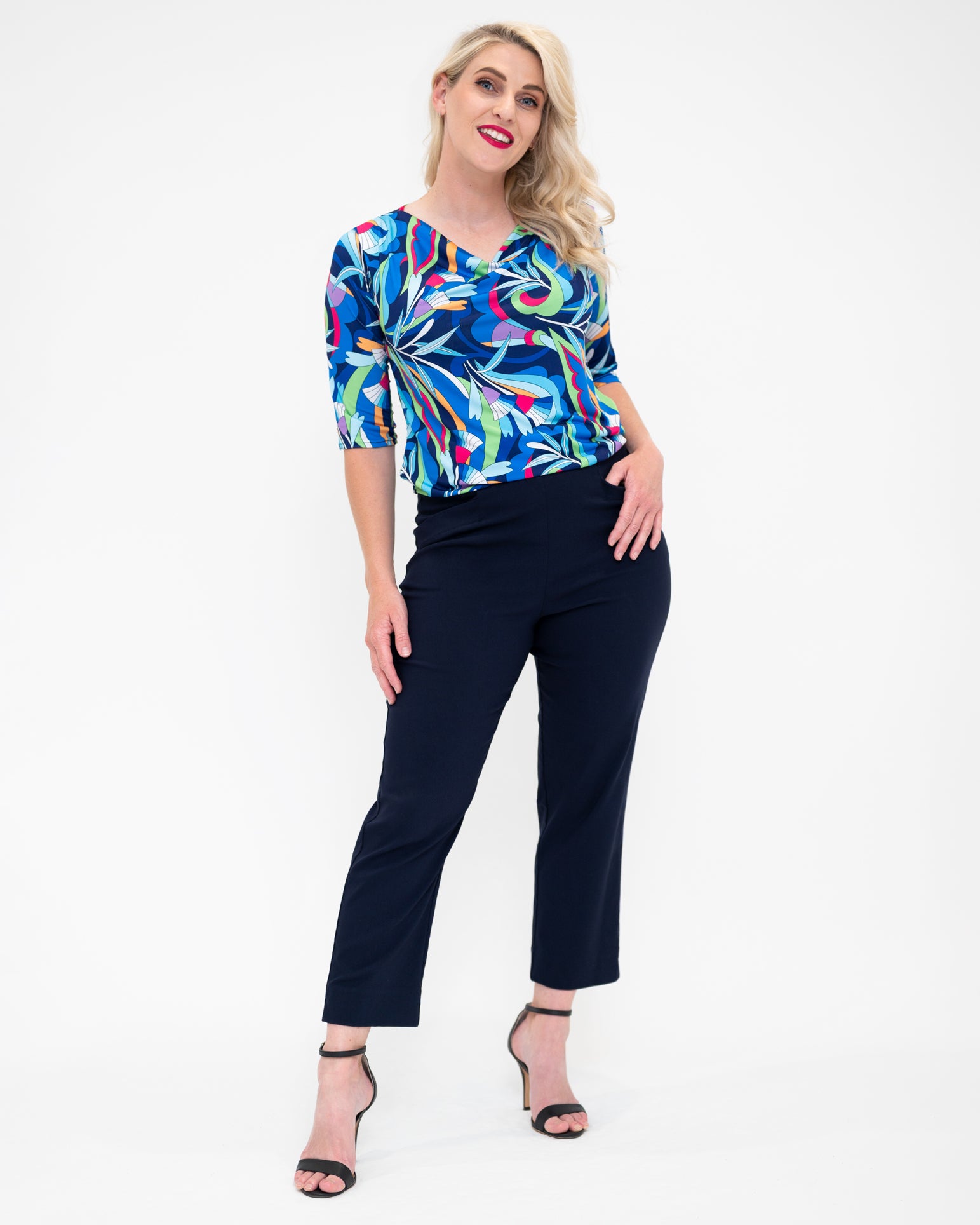 Women's Tops – Curve-Friendly Styles in Sizes 6–22