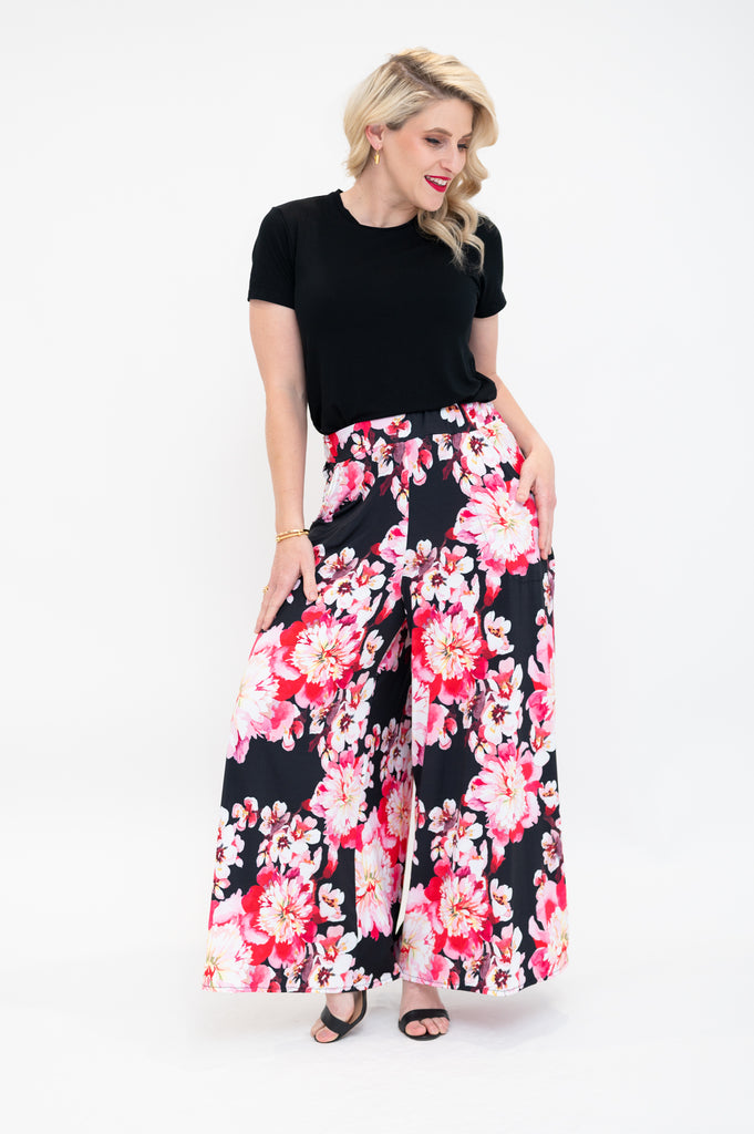 Palazzo pants front regular length - side stance